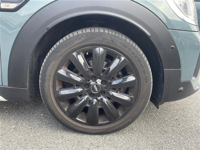 ＭＩＮＩ クーパーＤ　クロスオーバー　禁煙　クラシックトリム　純正ナビ　ＡｐｐｌｅＣａｒＰｌａｙ　パークトロニック　ＭＩＮＩドライビングモード　アンビエントライト　１８インチブラックピンスポークアルミ　バックカメラ　ドラレコ　ＥＴＣ（40枚目）