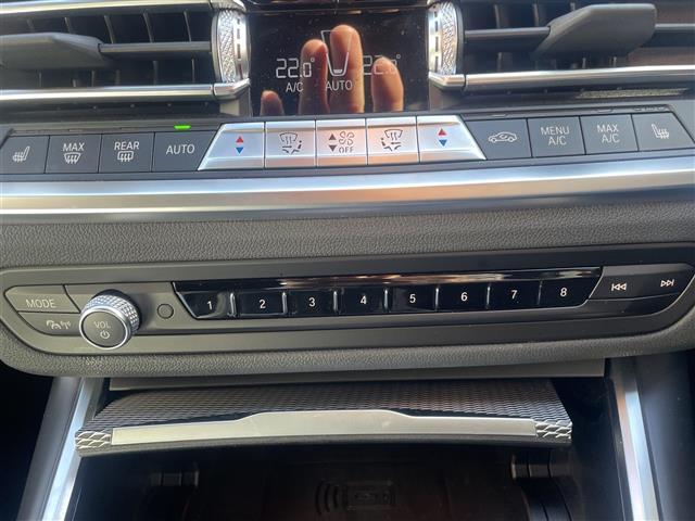 3シリーズ 320d xDriveツーリングMスポーツリミテッド 特別仕様車 サンプロテクションガラス フロントランバーサポート アンビエントライト HiFiスピーカーシステム 前席シートヒーター 前後ドラレコ フットオープナー スマホチャージャー ETC 禁煙車(10枚目)