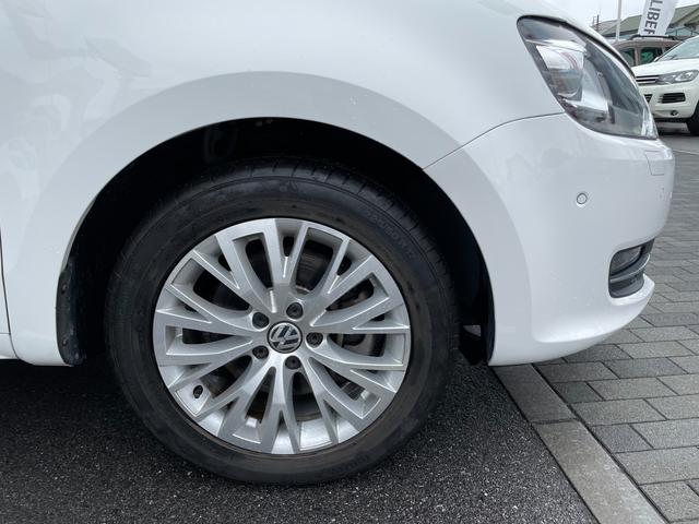 TSI ハイラインブルーモーションテクノロジー ワンオーナー フリップダウンモニター 純正ナビ フルセグTV バックカメラ シートヒーター ハーフレザーシート ETC(31枚目)