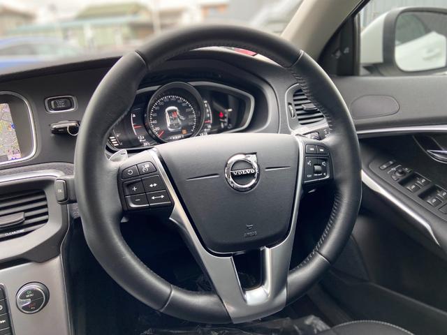 Ｖ４０ Ｄ４　ダイナミックエディション　ＡＣＣ　レーン　ブラインドＳ　社外ドラレコ　Ｂカメラ　純正ナビ　フルセグ　パワーシート　シートＨ　ハーフレザー　ＥＴＣ　ＬＥＤ　純正１８インチＡＷ（6枚目）