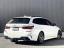 320d xDriveツーリングMスポーツリミテッド 特別仕様車 サンプロテクションガラス フロントランバーサポート アンビエントライト HiFiスピーカーシステム 前席シートヒーター 前後ドラレコ フットオープナー スマホチャージャー ETC 禁煙車(28枚目)