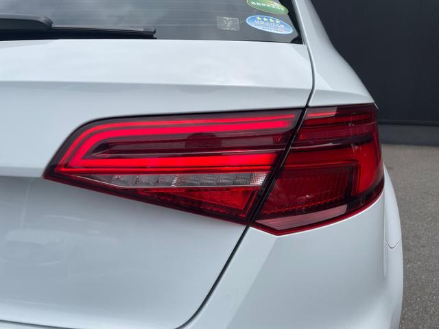 Ａ３ 　特別仕様車／ＡＣＣ／純正ナビ／地デジ／Ｂカメラ／ＬＥＤライト／パワーシート／シートヒーター／衝突軽減／コンビニエンスｐｋｇ／純正１７インチＡＷ／バーチャルＣ／スマートキー／パドルシフト／ＥＴＣ（40枚目）