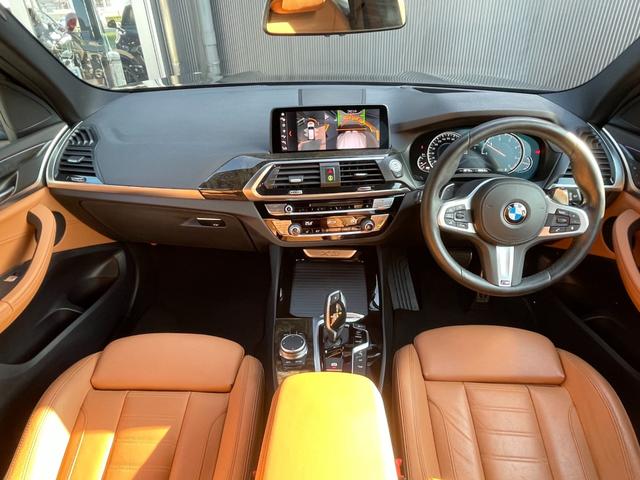 Ｘ３ ｘＤｒｉｖｅ　２０ｄ　ハイラインｐｋｇ／茶革／ＨＵＤ／全方位カメラ／ＥＴＣ／純正ナビ＆地デジ／パワーシート／シートヒーター／電動Ｒゲート／ＡＣＣ／衝突軽減／コーナーセンサー／純正アルミ／ＬＥＤライト／アンビエント（3枚目）