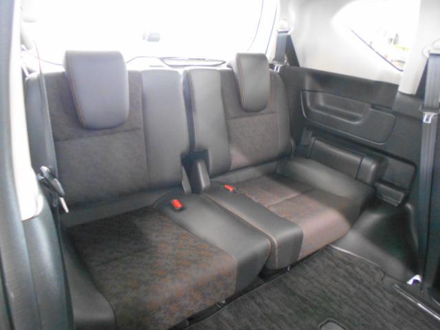 フリードハイブリッド ハイブリッド・クロスターホンダセンシング　禁煙　ワンオーナー　前後カメラ　アドバンスドルームミラ－　追突軽減ブレーキ　サイドエアバッグ　９型ナビ　シートヒーター　スマートキー　ＥＴＣ２．０　フルセグ　ＤＶＤ再生　両パワースライド　ＤＶＤ再生（34枚目）