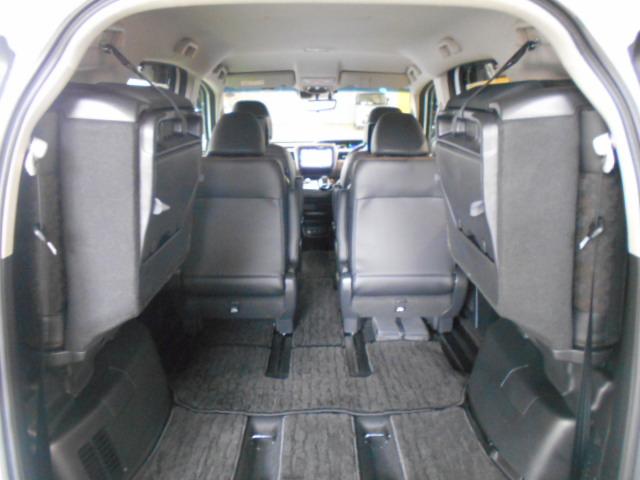 フリードハイブリッド ハイブリッド・クロスターホンダセンシング　禁煙　ワンオーナー　前後カメラ　アドバンスドルームミラ－　追突軽減ブレーキ　サイドエアバッグ　９型ナビ　シートヒーター　スマートキー　ＥＴＣ２．０　フルセグ　ＤＶＤ再生　両パワースライド　ＤＶＤ再生（39枚目）