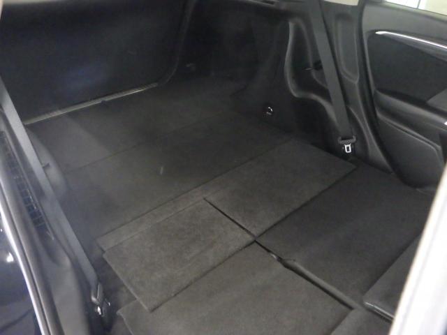 シャトル ハイブリッドZ 禁煙追突軽減ブレーキ サイドエアバッグ あんしんPKG 8型ナビ リアカメラ フルセグ ミュージックラック Bluetooth USB接続 DVD再生 シートヒータ オートリトラミラー パドルシフト(28枚目)