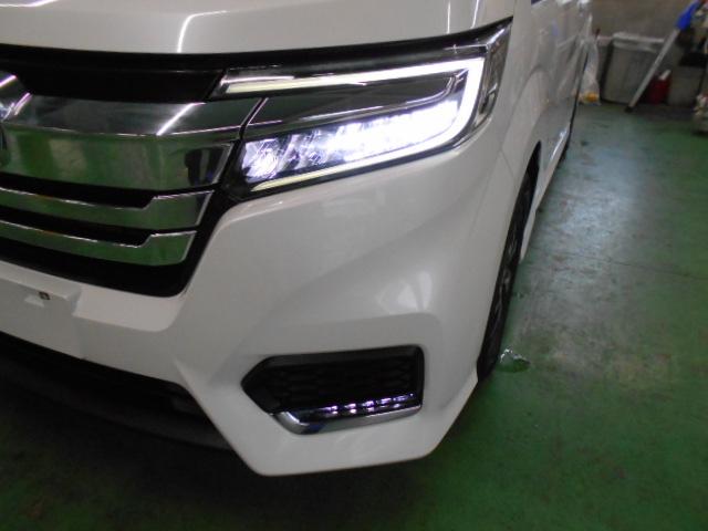 ステップワゴンスパーダ スパーダホンダセンシング リア席モニター 禁煙 ワンオーナー 追突軽減ブレーキ 9型ナビ 前後ドラレコ フルセグ Bluetooth ミュージックラック DVD再生 リアカメラ スマートキー 両パワースライド ドアバイザー(16枚目)