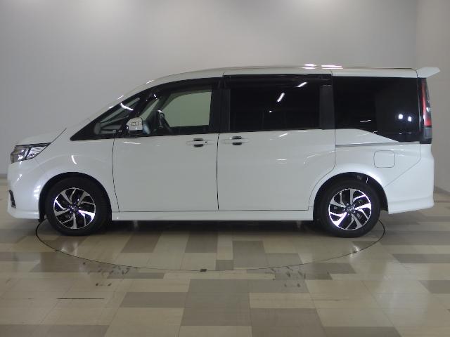 ステップワゴンスパーダ スパーダホンダセンシング リア席モニター 禁煙 ワンオーナー 追突軽減ブレーキ 9型ナビ 前後ドラレコ フルセグ Bluetooth ミュージックラック DVD再生 リアカメラ スマートキー 両パワースライド ドアバイザー(19枚目)