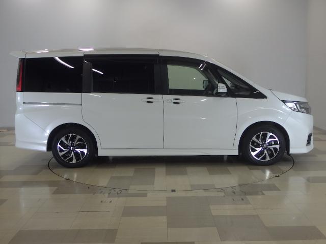 ステップワゴンスパーダ スパーダホンダセンシング リア席モニター 禁煙 ワンオーナー 追突軽減ブレーキ 9型ナビ 前後ドラレコ フルセグ Bluetooth ミュージックラック DVD再生 リアカメラ スマートキー 両パワースライド ドアバイザー(20枚目)