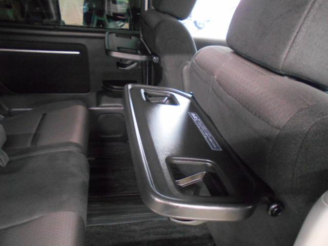 ステップワゴンスパーダ スパーダホンダセンシング リア席モニター 禁煙 ワンオーナー 追突軽減ブレーキ 9型ナビ 前後ドラレコ フルセグ Bluetooth ミュージックラック DVD再生 リアカメラ スマートキー 両パワースライド ドアバイザー(27枚目)