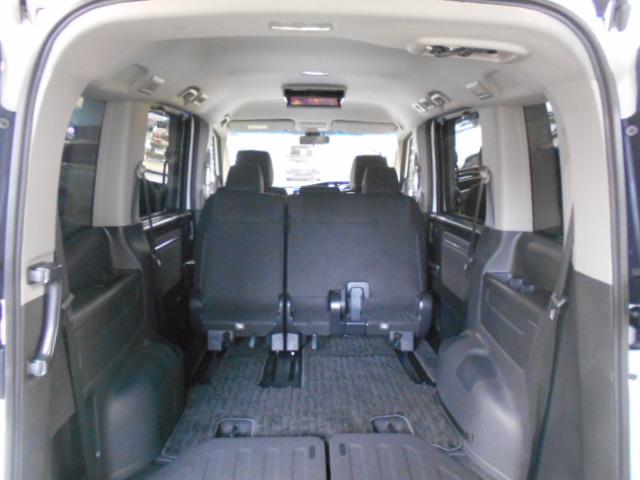 ステップワゴンスパーダ スパーダホンダセンシング リア席モニター 禁煙 ワンオーナー 追突軽減ブレーキ 9型ナビ 前後ドラレコ フルセグ Bluetooth ミュージックラック DVD再生 リアカメラ スマートキー 両パワースライド ドアバイザー(31枚目)