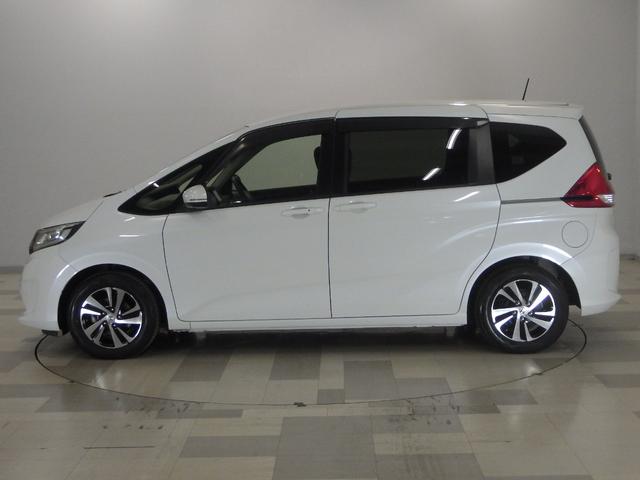 フリード G 禁煙 ワンオーナー ナビ リアカメラ Bluetooth SDカード対応 CD 両側パワースライドドア スマートキー LEDヘッドライト ETC ドアバイザー(15枚目)