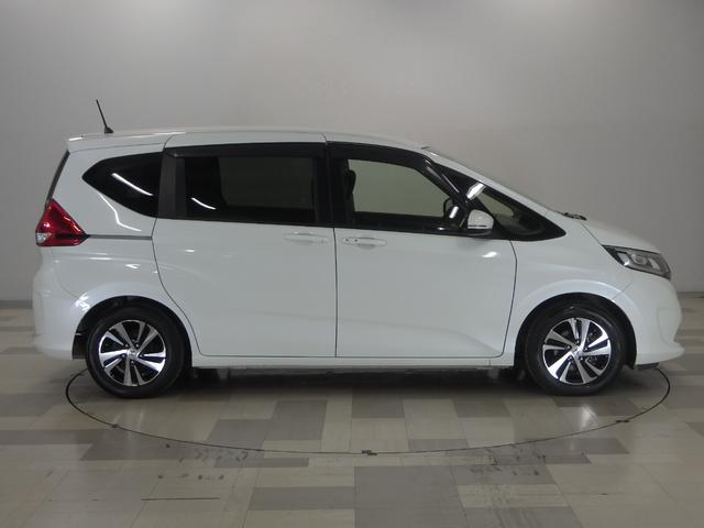 フリード G 禁煙 ワンオーナー ナビ リアカメラ Bluetooth SDカード対応 CD 両側パワースライドドア スマートキー LEDヘッドライト ETC ドアバイザー(16枚目)