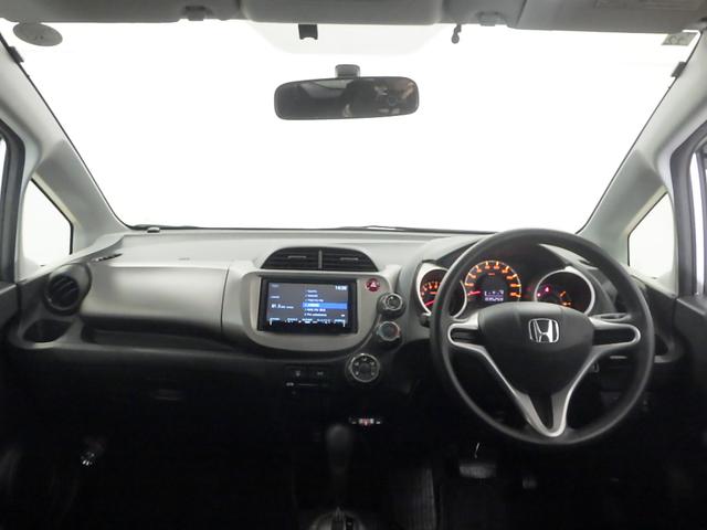 フィット Ｇ　禁煙車　ワンオーナー　ナビ　リアカメラ　Ｂｌｕｅｔｏｏｔｈ　フルセグ　ＤＶＤ再生　ミュージックラック　ＥＴＣ　ドアバイザー　安全ボディ　電格ミラー　運転席助手席エアバッグ　Ｂモニター　キーレスリモコン（13枚目）