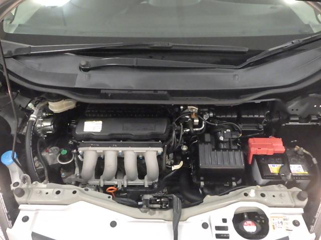 フィット Ｇ　禁煙車　ワンオーナー　ナビ　リアカメラ　Ｂｌｕｅｔｏｏｔｈ　フルセグ　ＤＶＤ再生　ミュージックラック　ＥＴＣ　ドアバイザー　安全ボディ　電格ミラー　運転席助手席エアバッグ　Ｂモニター　キーレスリモコン（22枚目）