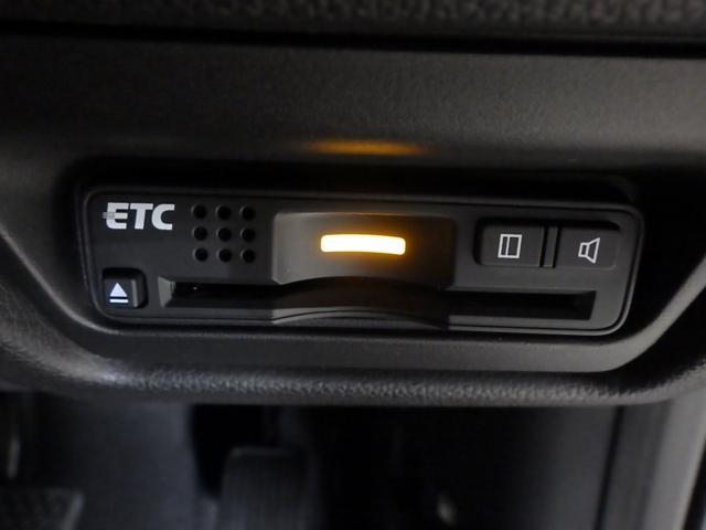 ステップワゴンスパーダ スパーダアドバンスパッケージα リア席モニター 禁煙ワンオーナー 追突軽減ブレーキ サイドエアバッグ ナビ リアカメラ Bluetooth フルセグ HDMI USB接続 DVD再生 スマートキー LEDヘッドライト 社外アルミ(11枚目)