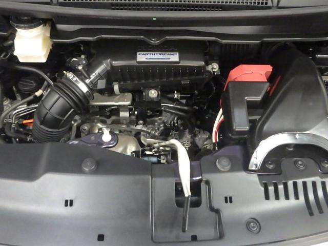 ステップワゴンスパーダ スパーダアドバンスパッケージα リア席モニター 禁煙ワンオーナー 追突軽減ブレーキ サイドエアバッグ ナビ リアカメラ Bluetooth フルセグ HDMI USB接続 DVD再生 スマートキー LEDヘッドライト 社外アルミ(29枚目)