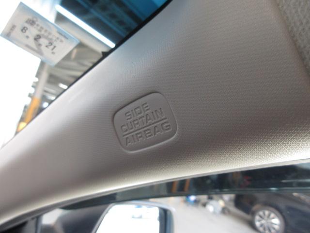 ヴェゼル Ｘ・ホンダセンシング　禁煙　ワンオーナー　追突軽減ブレーキ　サイドエアバッグ　８型ナビ　リアカメラ　Ｂｌｕｅｔｏｏｔｈ　フルセグ　ＤＶＤ再生　ＵＳＢ再生　スマートキー　ＬＥＤヘッドライト　衝突安全ボディ　Ｒカメラ　盗難防止（3枚目）