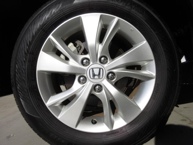 ヴェゼル Ｘ・ホンダセンシング　禁煙　ワンオーナー　追突軽減ブレーキ　サイドエアバッグ　８型ナビ　リアカメラ　Ｂｌｕｅｔｏｏｔｈ　フルセグ　ＤＶＤ再生　ＵＳＢ再生　スマートキー　ＬＥＤヘッドライト　衝突安全ボディ　Ｒカメラ　盗難防止（20枚目）