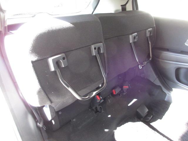 ヴェゼル Ｘ・ホンダセンシング　禁煙　ワンオーナー　追突軽減ブレーキ　サイドエアバッグ　８型ナビ　リアカメラ　Ｂｌｕｅｔｏｏｔｈ　フルセグ　ＤＶＤ再生　ＵＳＢ再生　スマートキー　ＬＥＤヘッドライト　衝突安全ボディ　Ｒカメラ　盗難防止（26枚目）