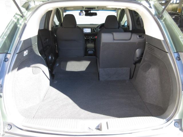 ヴェゼル Ｘ・ホンダセンシング　禁煙　ワンオーナー　追突軽減ブレーキ　サイドエアバッグ　８型ナビ　リアカメラ　Ｂｌｕｅｔｏｏｔｈ　フルセグ　ＤＶＤ再生　ＵＳＢ再生　スマートキー　ＬＥＤヘッドライト　衝突安全ボディ　Ｒカメラ　盗難防止（29枚目）