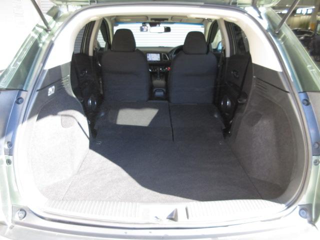 ヴェゼル Ｘ・ホンダセンシング　禁煙　ワンオーナー　追突軽減ブレーキ　サイドエアバッグ　８型ナビ　リアカメラ　Ｂｌｕｅｔｏｏｔｈ　フルセグ　ＤＶＤ再生　ＵＳＢ再生　スマートキー　ＬＥＤヘッドライト　衝突安全ボディ　Ｒカメラ　盗難防止（30枚目）