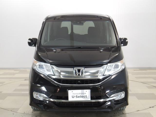 ステップワゴンスパーダ スパーダホンダセンシング　リア席モニター　禁煙　ワンオーナー　追突軽減ブレーキ　サイドエアバッグ　マルチビューカメラ　ナビ　ＨＤＭＩ　ＵＳＢ接続　Ｂｌｕｅｔｏｏｔｈ　ＤＶＤ再生　両パワースライド　パドルシフト　ドアバイザー（16枚目）
