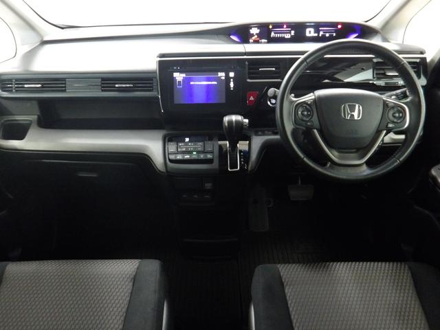 ステップワゴンスパーダ スパーダホンダセンシング　リア席モニター　禁煙　ワンオーナー　追突軽減ブレーキ　サイドエアバッグ　マルチビューカメラ　ナビ　ＨＤＭＩ　ＵＳＢ接続　Ｂｌｕｅｔｏｏｔｈ　ＤＶＤ再生　両パワースライド　パドルシフト　ドアバイザー（21枚目）
