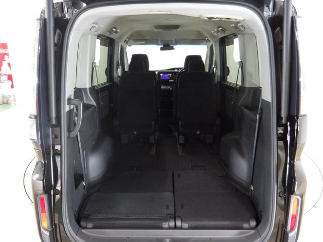 ステップワゴンスパーダ スパーダホンダセンシング　リア席モニター　禁煙　ワンオーナー　追突軽減ブレーキ　サイドエアバッグ　マルチビューカメラ　ナビ　ＨＤＭＩ　ＵＳＢ接続　Ｂｌｕｅｔｏｏｔｈ　ＤＶＤ再生　両パワースライド　パドルシフト　ドアバイザー（30枚目）