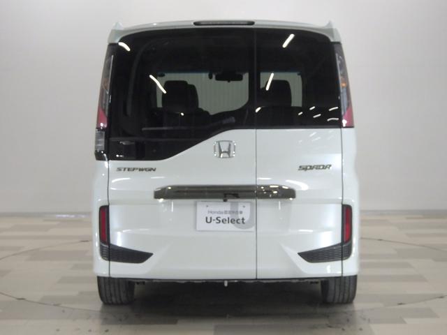 ステップワゴンスパーダ スパーダ・クールスピリットホンダセンシング　禁煙　ワンオーナー　９型ナビ　リアカメラ　前後ドラレコ　フルセグ　Ｂｌｕｅｔｏｏｔｈ　ＵＳＢ接続　ＤＶＤ再生　ミュージックラック　両パワースライド　シートヒーター　ドアバイザー　スマートキー　ＥＴＣ（18枚目）