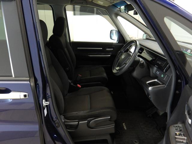 ステップワゴンスパーダ e:HEVスパーダGホンダセンシング 禁煙 ワンオーナー 追突軽減ブレーキ 9型ナビ フルセグ Bluetooth ミュージックラック DVD再生 USB接続 前後ドラレコ 両パワースライド スマートキー ETC ドアバイザー ACC(22枚目)