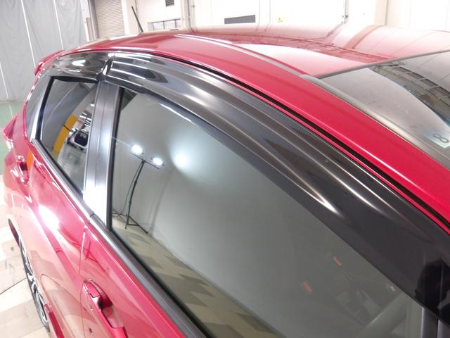 フィット RSホンダセンシング 禁煙車 ホンダセンシング LEDヘッドライト ETC サイドエアバッグ 純正ナビ リアカメラ DVD フルセグ Bluetoothオーディオ USB パドルシフト ドアバイザー Bカメラ スマートキー(17枚目)