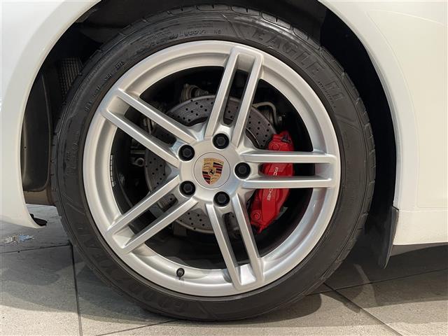 911 911カレラ カレラレッド/レザーインテリア スポーツデザインステアリング シートヒーター PDLS 電動格納ミラー カラークレスト 純正ナビ バックカメラ Bluetooth フルセグTV オートライト ETC(45枚目)