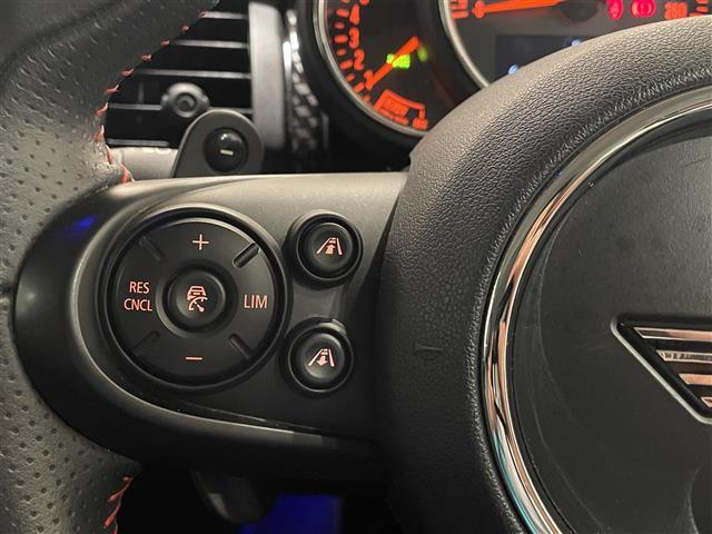 ＭＩＮＩ クーパーＳ　ペッパーＰＫＧ　前席ＣＡＢＡＮＡシートカバー　ＬＣＩモデル　ジョンクーパーワークスステアリング　純正ナビ　Ｂｌｕｅｔｏｏｔｈ　バックカメラ　カロッツェリアフルセグＴＶキット　インテリジェントセーフティ（27枚目）
