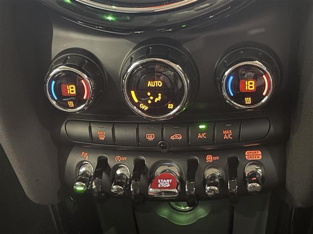 ＭＩＮＩ クーパーＳ　ペッパーＰＫＧ　前席ＣＡＢＡＮＡシートカバー　ＬＣＩモデル　ジョンクーパーワークスステアリング　純正ナビ　Ｂｌｕｅｔｏｏｔｈ　バックカメラ　カロッツェリアフルセグＴＶキット　インテリジェントセーフティ（30枚目）