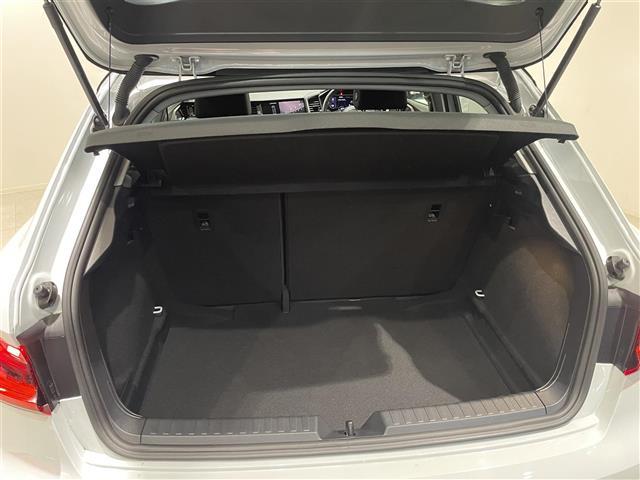 A1スポーツバック 35TFSI アドバンスド コントラストルーフ コンビニエンスPKG アシスタンスPKG ナビゲーションPKG シートヒーター バーチャルコクピット ACC AppleCarPlay AndroidAuto ドラレコ ETC(4枚目)