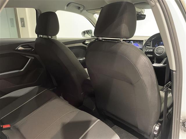 A1スポーツバック 35TFSI アドバンスド コントラストルーフ コンビニエンスPKG アシスタンスPKG ナビゲーションPKG シートヒーター バーチャルコクピット ACC AppleCarPlay AndroidAuto ドラレコ ETC(13枚目)