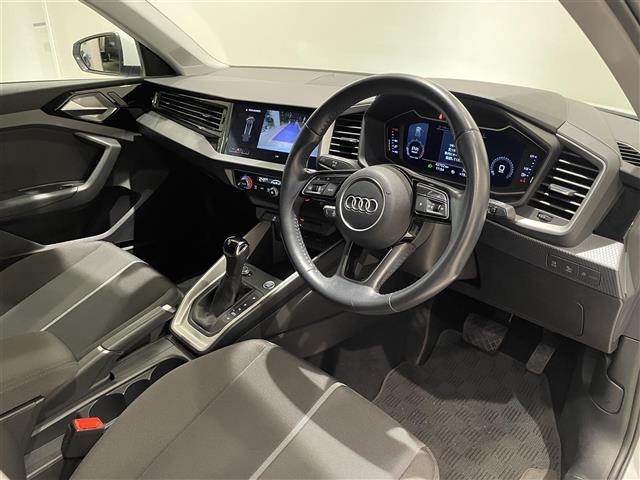 A1スポーツバック 35TFSI アドバンスド コントラストルーフ コンビニエンスPKG アシスタンスPKG ナビゲーションPKG シートヒーター バーチャルコクピット ACC AppleCarPlay AndroidAuto ドラレコ ETC(15枚目)