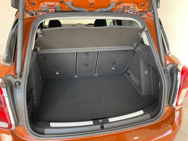 ＭＩＮＩ クーパーＤ　クロスオーバー　ペッパーＰＫＧ　コンフォートアクセス　アダプティブクルーズコントロール　純正ナビ　Ｂｌｕｅｔｏｏｔｈ　バックカメラ　パークディスタンスコントロール　ドライブレコーダー　ＥＴＣ　パワーバックドア（36枚目）