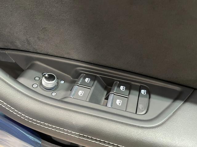 A5スポーツバック 40TDIクワトロ Sライン H&Rダウンサス バーチャルコクピット ハーフレザー シートヒーター MMIナビゲーション Bluetooth 360度カメラ AppleCarPlay AndroidAuto フルセグTV ETC(11枚目)