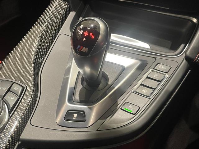 M4クーペ 赤革 19inAW ナビ TV HUD Bluetooth ETC コンフォートアクセス フットトランク インテリジェントセーフティ バックカメラ DVD LED クルーズコントロール シートヒーター(43枚目)