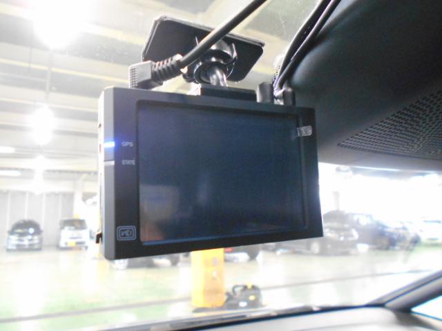 フィット ｅ：ＨＥＶホーム　・ハイブリッド車・ナビ・ＥＴＣ・ＬＥＤヘッドライト・ドライブレコーダー（社外）・横滑り防止装置・障害物センサー・ワンオーナー・禁煙車・ホンダセンシング・アクティブクルーズコントロール　クリソナ　１オナ（6枚目）