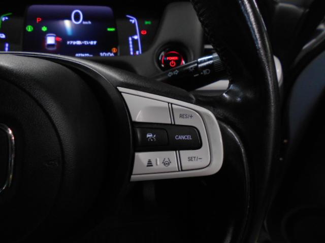 フィット ｅ：ＨＥＶホーム　・ハイブリッド車・ナビ・ＥＴＣ・ＬＥＤヘッドライト・ドライブレコーダー（社外）・横滑り防止装置・障害物センサー・ワンオーナー・禁煙車・ホンダセンシング・アクティブクルーズコントロール　クリソナ　１オナ（10枚目）