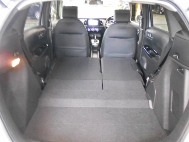 フィット ｅ：ＨＥＶホーム　・ハイブリッド車・ナビ・ＥＴＣ・ＬＥＤヘッドライト・ドライブレコーダー（社外）・横滑り防止装置・障害物センサー・ワンオーナー・禁煙車・ホンダセンシング・アクティブクルーズコントロール　クリソナ　１オナ（24枚目）