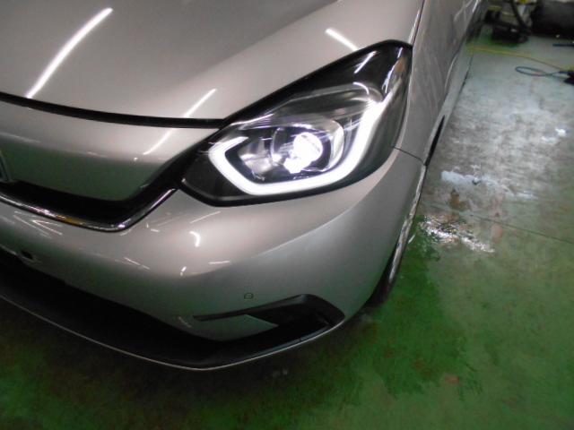 フィット ｅ：ＨＥＶホーム　・ハイブリッド車・ナビ・ＥＴＣ・ＬＥＤヘッドライト・ドライブレコーダー（社外）・横滑り防止装置・障害物センサー・ワンオーナー・禁煙車・ホンダセンシング・アクティブクルーズコントロール　クリソナ　１オナ（32枚目）