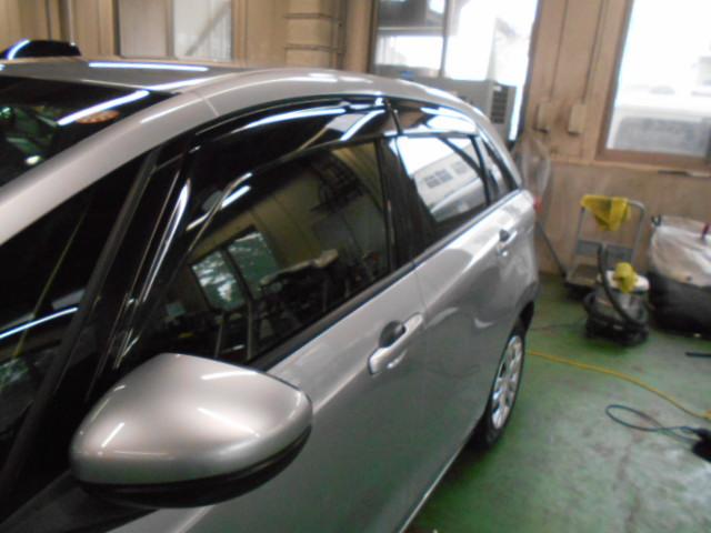 フィット ｅ：ＨＥＶホーム　・ハイブリッド車・ナビ・ＥＴＣ・ＬＥＤヘッドライト・ドライブレコーダー（社外）・横滑り防止装置・障害物センサー・ワンオーナー・禁煙車・ホンダセンシング・アクティブクルーズコントロール　クリソナ　１オナ（33枚目）