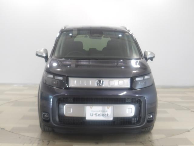 フリード クロスター ・当店デモカー・ナビ・リアカメラ・LEDヘッドライト・ETC・横滑り防止装置・両側電動スライドドア・両席シートヒーター・ブラインドスポットインフォメーション・禁煙車・ドラレコ前後・ホンダセンシング(2枚目)