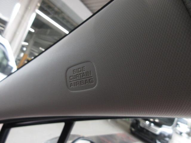 フリード クロスター ・当店デモカー・ナビ・リアカメラ・LEDヘッドライト・ETC・横滑り防止装置・両側電動スライドドア・両席シートヒーター・ブラインドスポットインフォメーション・禁煙車・ドラレコ前後・ホンダセンシング(7枚目)