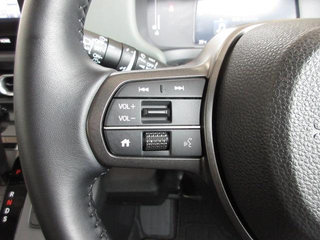 フリード クロスター ・当店デモカー・ナビ・リアカメラ・LEDヘッドライト・ETC・横滑り防止装置・両側電動スライドドア・両席シートヒーター・ブラインドスポットインフォメーション・禁煙車・ドラレコ前後・ホンダセンシング(11枚目)