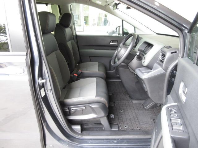 フリード クロスター ・当店デモカー・ナビ・リアカメラ・LEDヘッドライト・ETC・横滑り防止装置・両側電動スライドドア・両席シートヒーター・ブラインドスポットインフォメーション・禁煙車・ドラレコ前後・ホンダセンシング(18枚目)